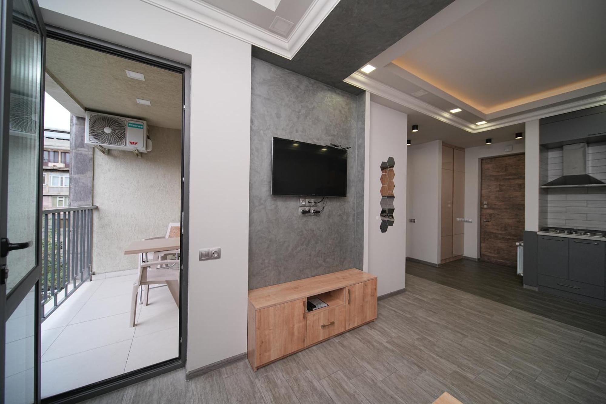 Cozy Apartments In The City Centre By Sweet Home Erevan Exterior foto