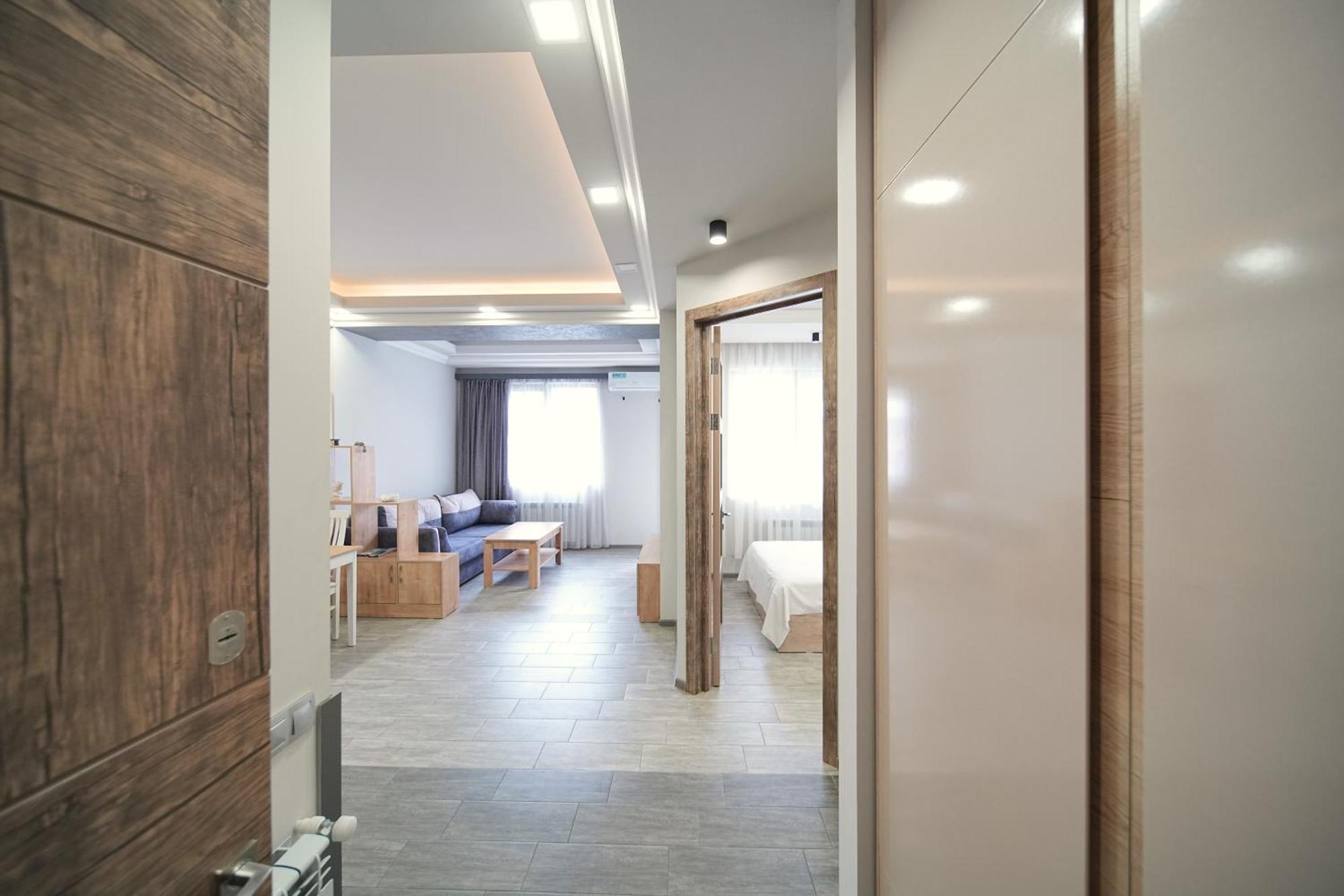 Cozy Apartments In The City Centre By Sweet Home Erevan Exterior foto