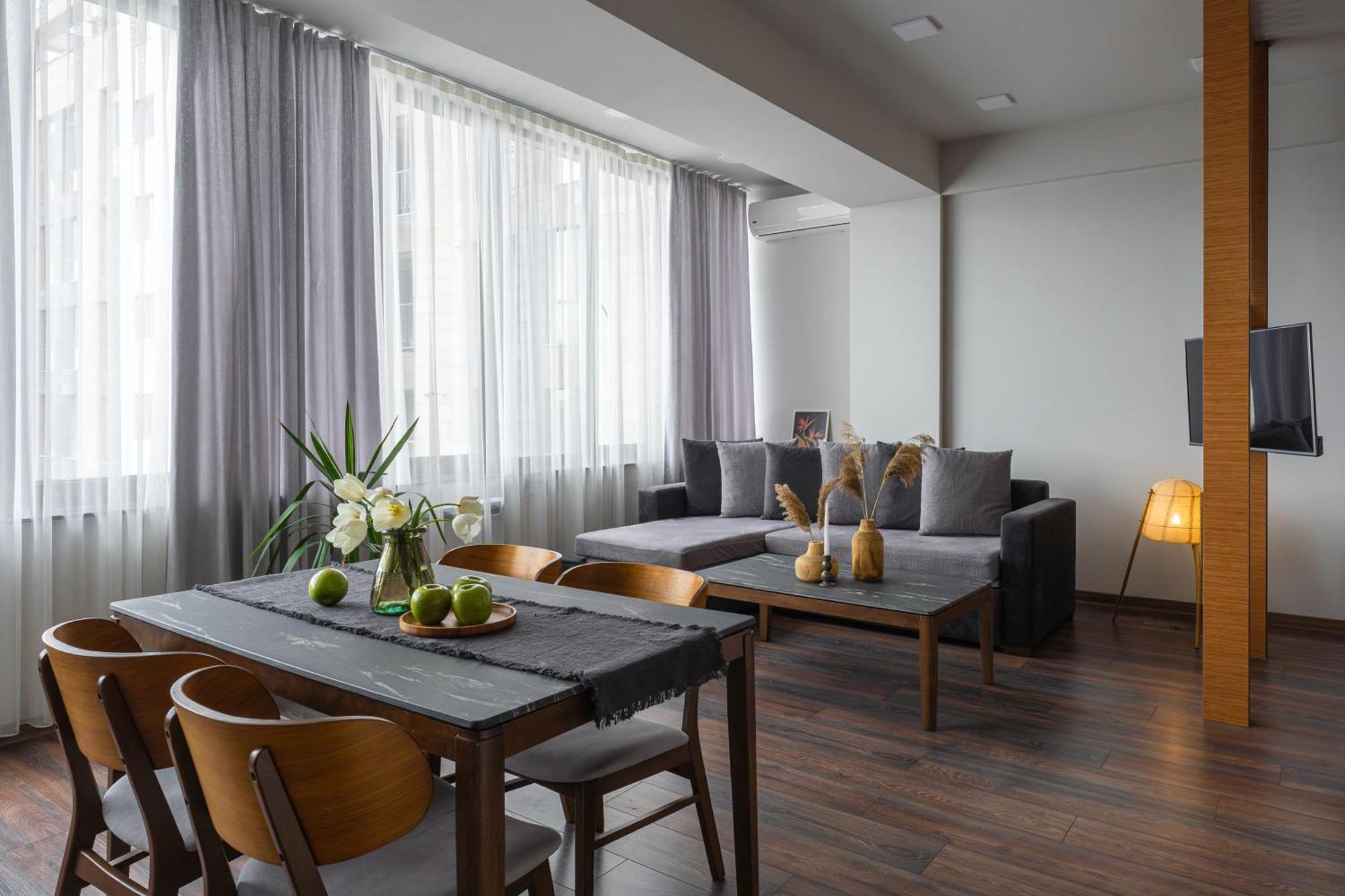 Cozy Apartments In The City Centre By Sweet Home Erevan Exterior foto